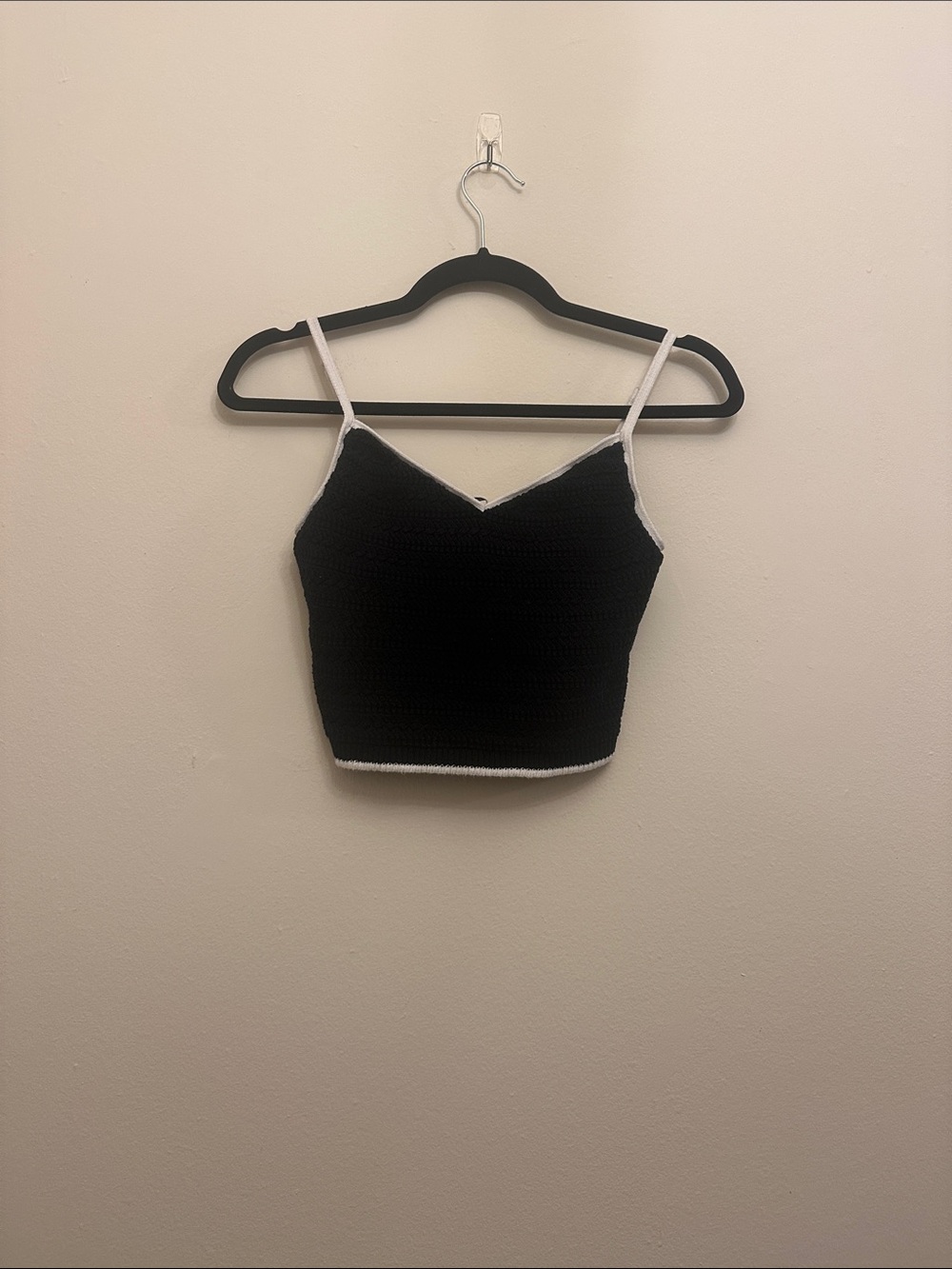 Abercrombie & Fitch Black Knit Sweater Cropped Cami White Trim Sz S Shelf Bra